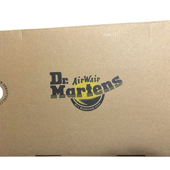 🥾 Dr. Martens 1460 Smooth Leather Boots – Size 6 (Women’s 7) – New in Box - Picture 6 of 6